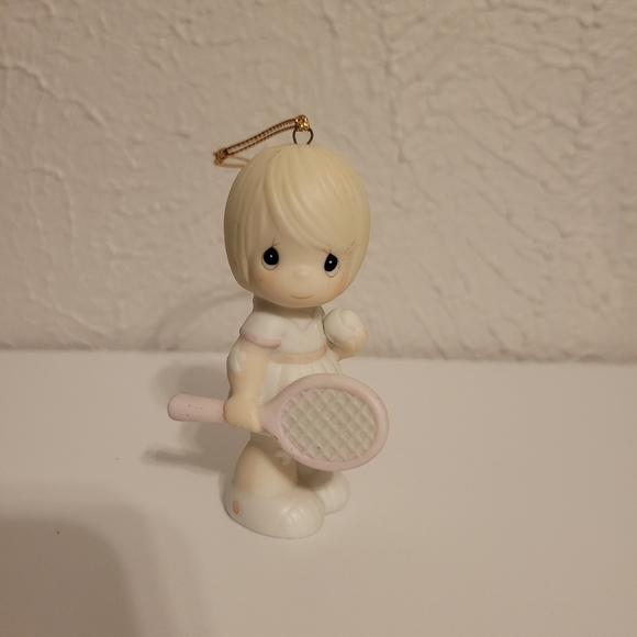 Precious Moments Serve With A Smile Ornament - Picture 6 of 7